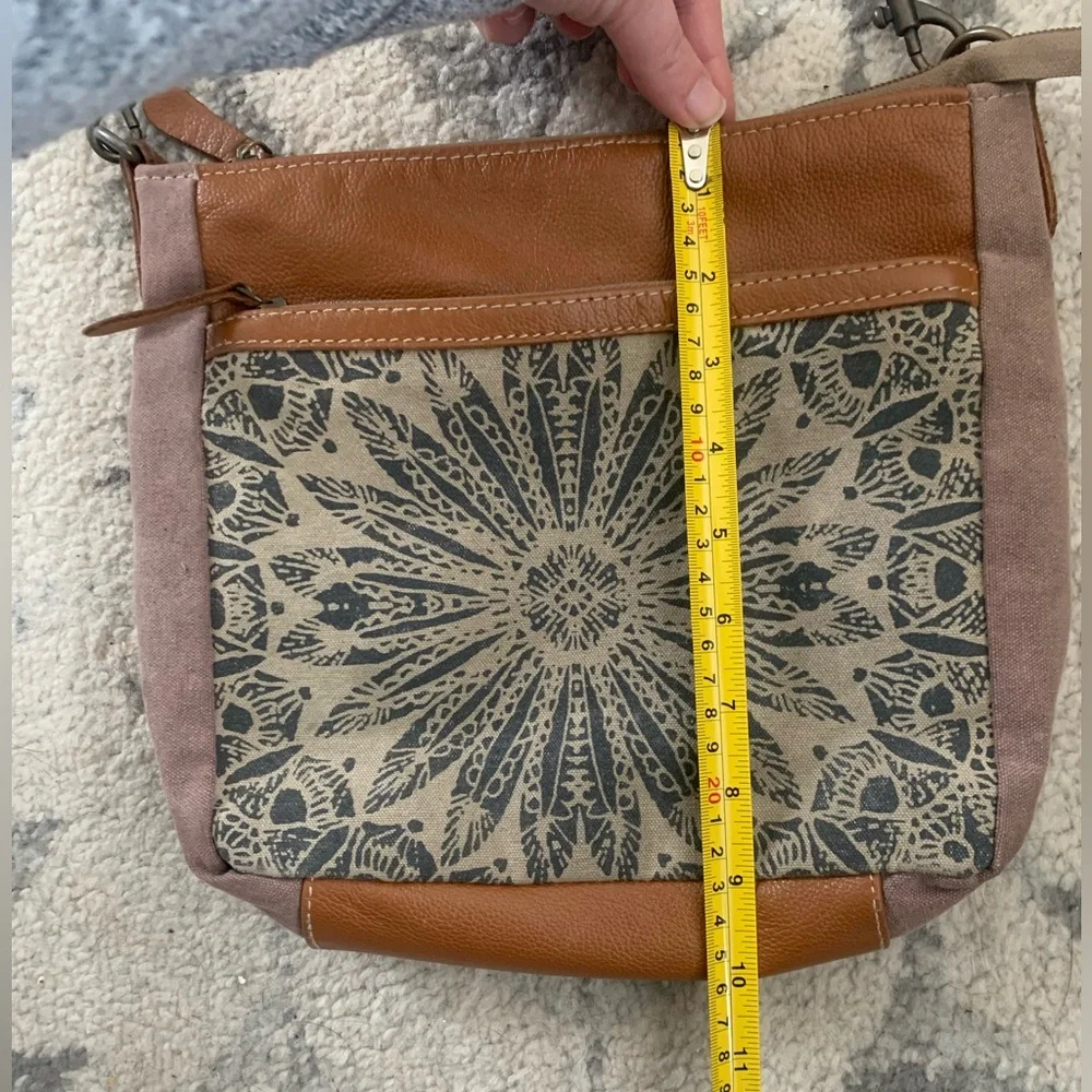 Myra Adjustable Crossbody Messenger Bag